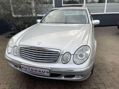 Brillantsilber metalliclack Gebraucht 2003 Mercedes E240 Elegance Limousine | 5.900 € (Fairer Preis)