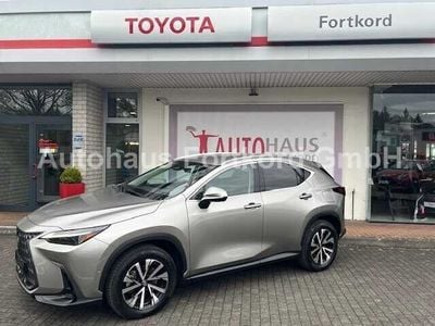 Lexus NX450h+