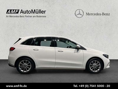 Weiß Gebraucht 2019 Mercedes B200 Progressive Van / Kleinbus | 22.665 € (Fairer Preis)