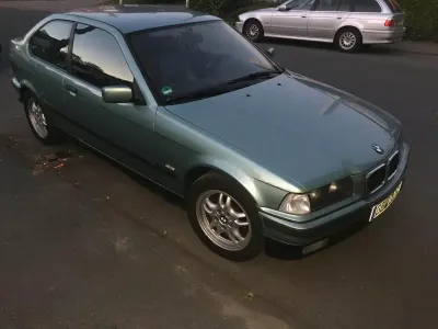 Gebraucht BMW 316 Compact 105 PS (77 kW) 1999 Grün Kleinwagen