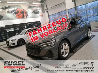 Gebraucht Audi e-tron S-Line 300 kW (408 PS) 2022 Daytonagrau perleffekt SUV