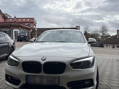 Gebraucht BMW 118 Sport Line 136 PS (100 kW) 2018 Weiß Kleinwagen