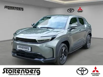 Neu Toyota Urban Cruiser 127 kW (174 PS) 2026 Land breeze green metallic SUV