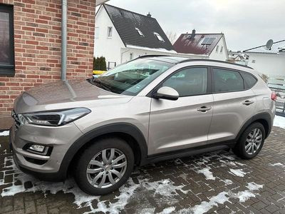 Beige Gebraucht 2019 Hyundai Tucson Style SUV | 19.990 € (Fairer Preis)