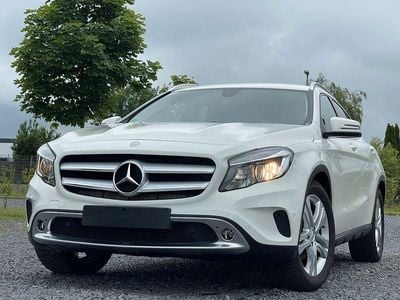 Mercedes GLA220