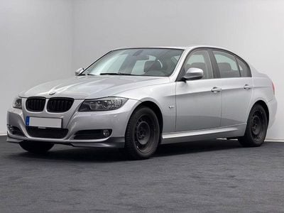 Usata BMW 318 143 CV (105 kW) 2009 Argento Berlina