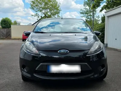 Gebraucht Ford Fiesta 105 PS (77 kW) 2009 Schwarz Kleinwagen