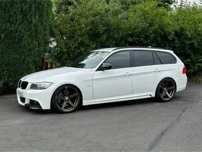 Gebraucht BMW 325 M Sport 204 PS (150 kW) 2011 Weiß Kombi