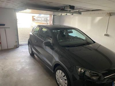 Gebraucht VW Polo Trendline 60 PS (44 kW) 2017 Schwarz Kleinwagen