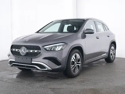 Gebraucht Mercedes GLA180 Advanced 136 PS (100 kW) 2025 Grau SUV