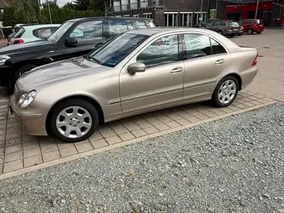Gebraucht Mercedes C180 Classic 143 PS (105 kW) 2004 Limousine