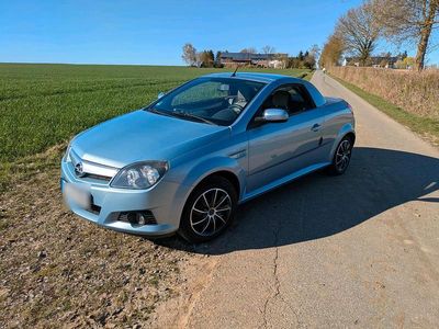 Second-hand Opel Tigra 90 CP (66 kW) 2005 Albastru Cabrio