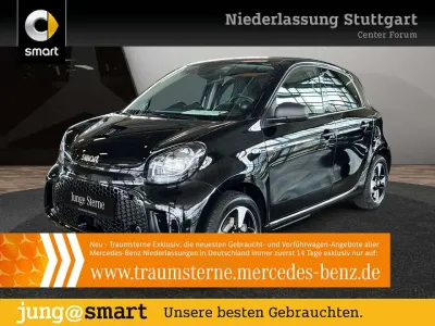 Usata Smart ForFour Electric Drive Passion 60 kW (82 CV) 2022 Nero Berlina