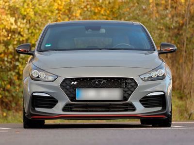 gebraucht Hyundai i30 Fastback/ Panorama / 8 fach Bereift