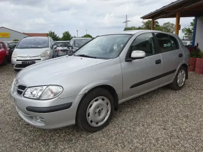 Gebraucht Nissan Almera Comfort 90 PS (66 kW) 2000 Grau Limousine