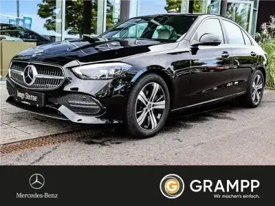 Gebraucht Mercedes C200 Avantgarde 163 PS (119 kW) 2024 Schwarz Limousine