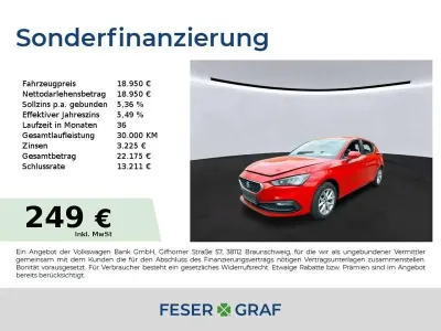 Gebraucht Seat Leon Style 131 PS (96 kW) 2023 Rot Limousine