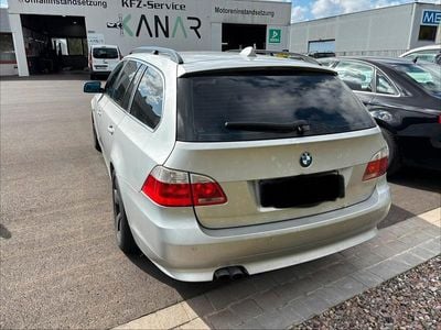 BMW 525