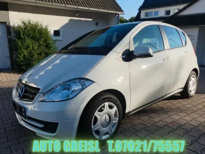 Gebraucht Mercedes A160 82 PS (60 kW) 2011 Weiß Kleinwagen