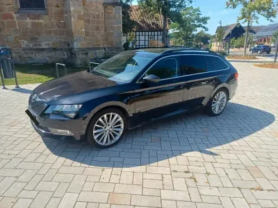 Gebraucht Skoda Superb Ambition 150 PS (110 kW) 2019 Schwarz Limousine