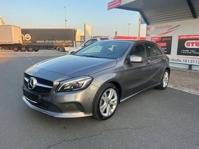 Gebraucht Mercedes A220 Urban 177 PS (130 kW) 2018 Grau Limousine