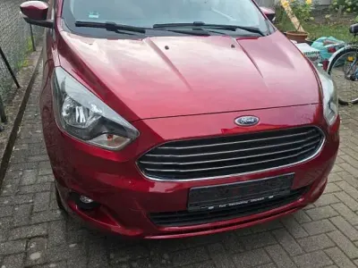 Gebraucht Ford Ka Cool & Sound Edition 86 PS (63 kW) 2017 Rot Limousine