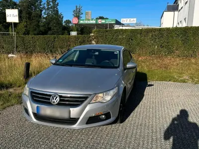 Gebraucht VW Passat 140 PS (102 kW) 2009 Grau Limousine