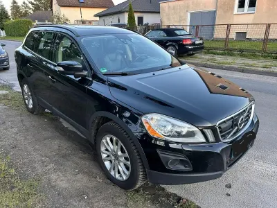 Używany Volvo XC60 Summum 185 KM (136 kW) 2009 Czarny SUV