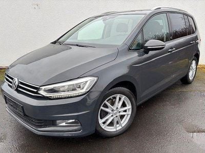 Grau Gebraucht 2017 VW Touran Sound Van / Kleinbus | 16.490 € (Guter Preis)