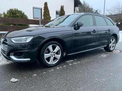 Schwarz Gebraucht 2020 Audi A4 Advanced Kombi | 15.980 € (Superpreis)