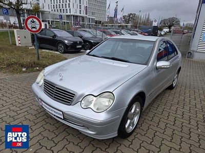 Second-hand Mercedes C320 Avantgarde 218 CP (160 kW) 2004 Argintiu Berlinǎ