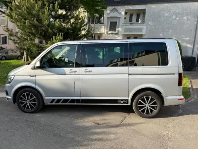 Gebraucht VW Multivan 204 PS (150 kW) 2016 Silber Van / Kleinbus
