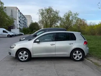 Gebraucht VW Golf VI Team 86 PS (63 kW) 2010 Silber Kleinwagen