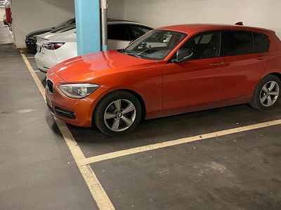 Orange Gebraucht 2012 BMW 116 Sport Line Kleinwagen | 8.500 €