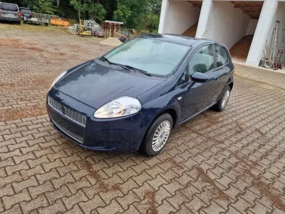 Gebraucht Fiat Punto Dynamic 77 PS (56 kW) 2009 Blau Kleinwagen