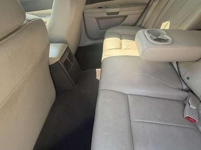 Second-hand Chrysler 300C 249 CP (183 kW) 2005 Argintiu Berlinǎ