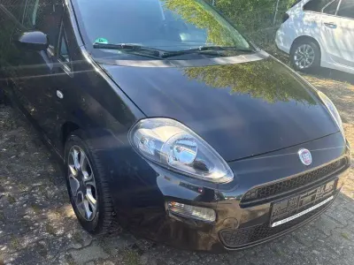 Gebraucht Fiat Punto Evo 69 PS (50 kW) 2012 Schwarz Kleinwagen