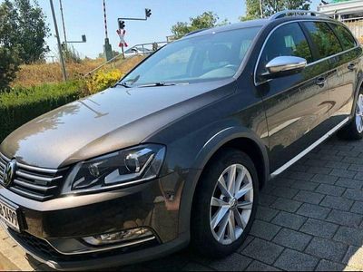 Gebraucht VW Passat 177 PS (130 kW) 2013 Braun Limousine