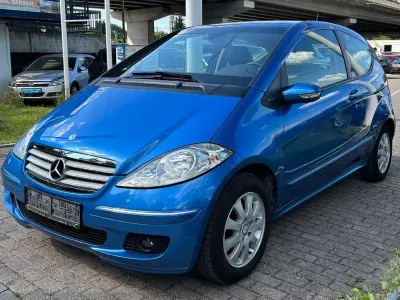 Używany Mercedes A170 Elegance 116 KM (85 kW) 2007 Niebieski Sedan/Limuzyna