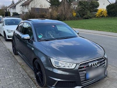 Usado Audi S1 Ambiente 231 HP (169 kW) 2015 Cinzento Citadino