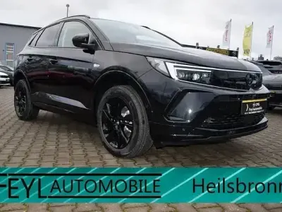 Gebraucht Opel Grandland X 131 PS (96 kW) 2024 Schwarz SUV