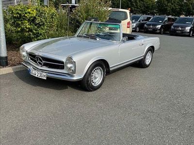 Gebraucht Mercedes 230 150 PS (110 kW) 1964 Silber Cabrio
