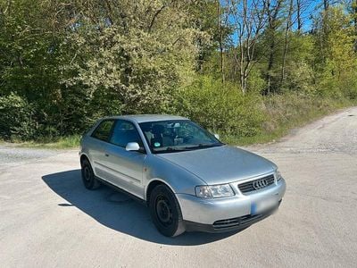 Używany Audi A3 90 KM (66 kW) 1998 Srebrny Hatchback