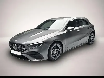 Gebraucht Mercedes A180 AMG line 136 PS (100 kW) 2025 Manufacturer Limousine