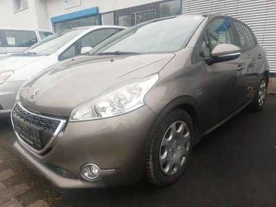 Gebraucht Peugeot 208 Active 95 PS (69 kW) 2012 Grau Kleinwagen