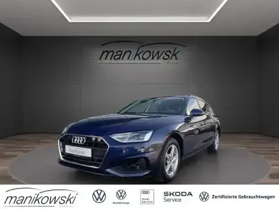 Gebraucht Audi A4 Sport 163 PS (119 kW) 2023 Blau Kombi