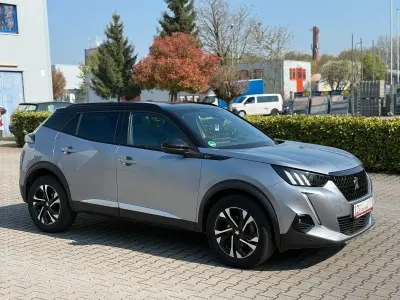 Gebraucht Peugeot 2008 GT 131 PS (96 kW) 2022 Grau SUV