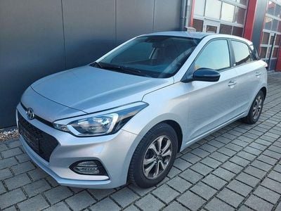 Gebraucht Hyundai i20 YES! 84 PS (61 kW) 2020 Silber Kleinwagen
