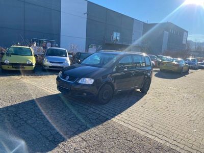 gebraucht VW Touran Highline/Klima/ ZV / AHK/ SHZ/tüv 07.2024