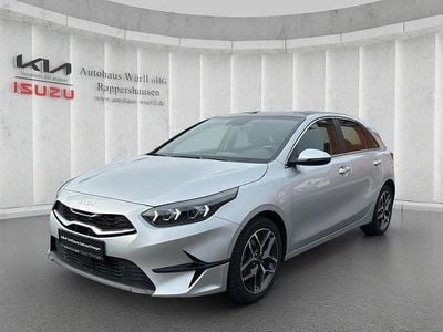 Gebraucht Kia Ceed Spirit 160 PS (117 kW) 2022 Silber Kleinwagen